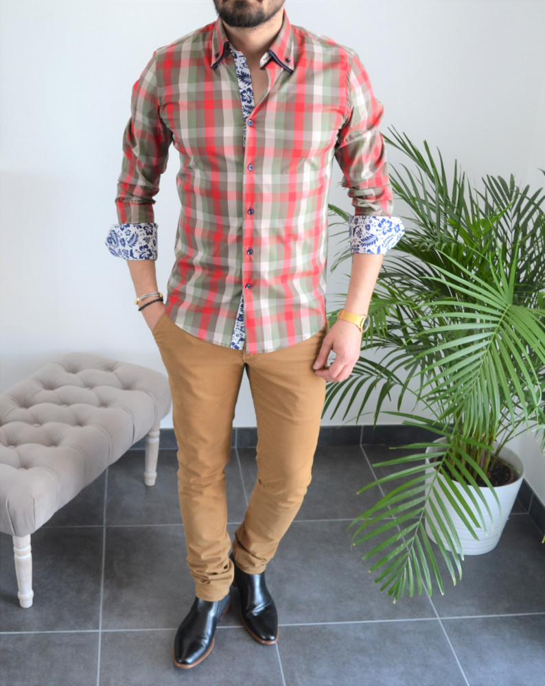 chemise homme rouge à carreaux intérieur fleurs