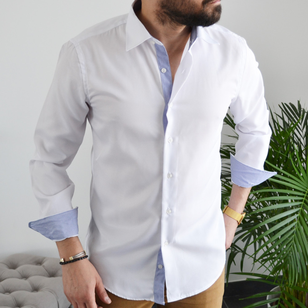 chemise blanche intérieur bleu rayé