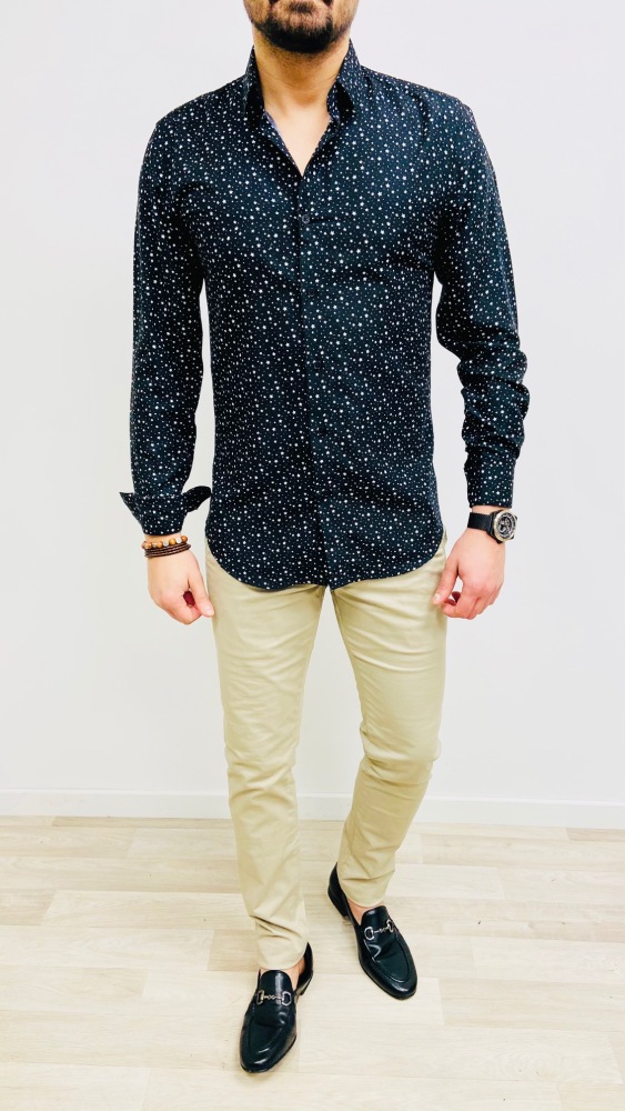 chemise homme noire avec étoile