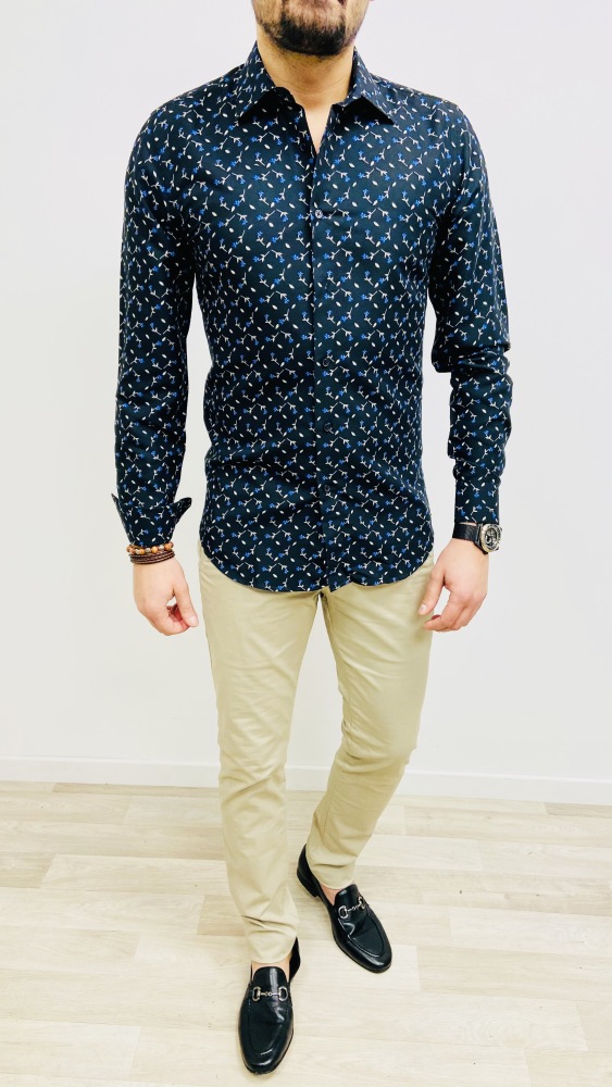 chemise homme noire avec petites fleurs bleu