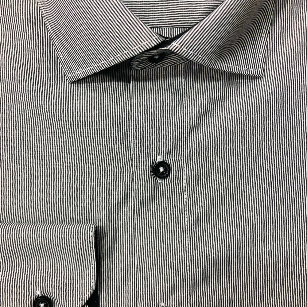 chemise homme blanche à fines rayures noire