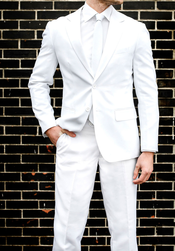 Costume de mariage blanc chic slim