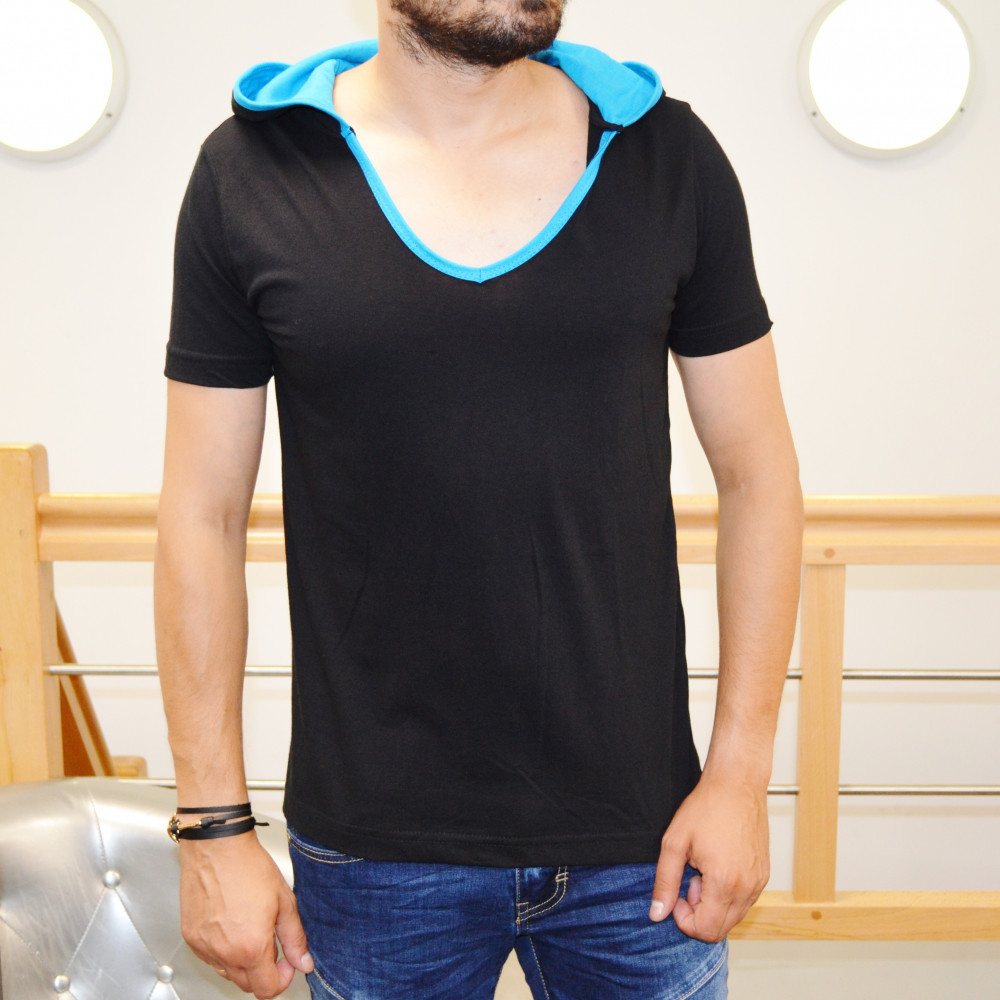 T-shirt homme noir à capuche