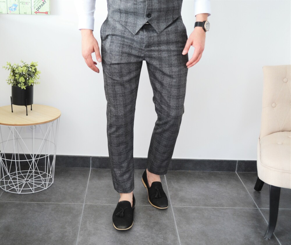 Pantalon chic slim gris à carreaux