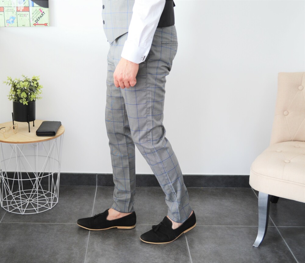 Pantalon chic slim gris à carreaux