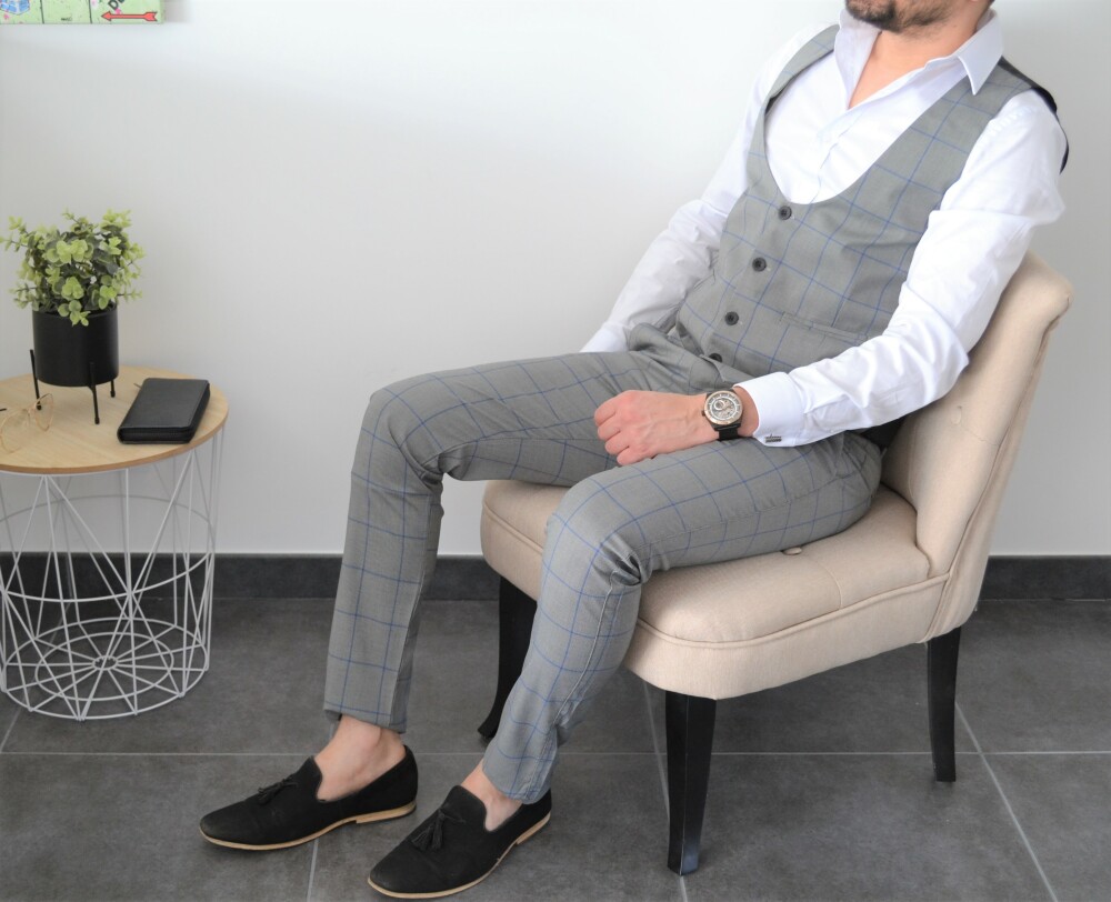 Pantalon chic slim gris à carreaux