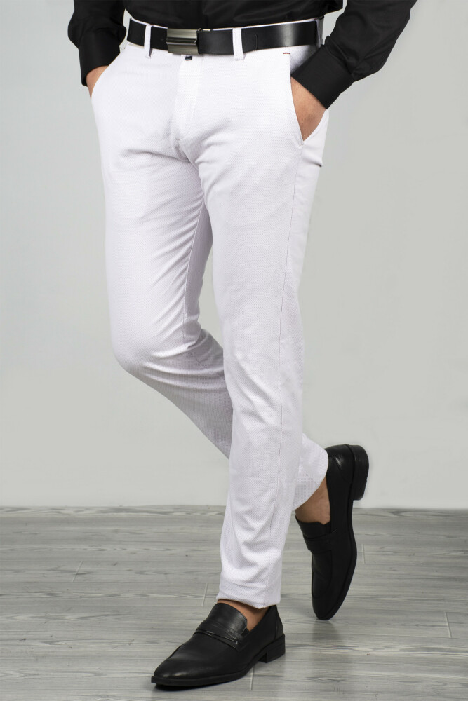 Pantalon slim blanc à petit motifs