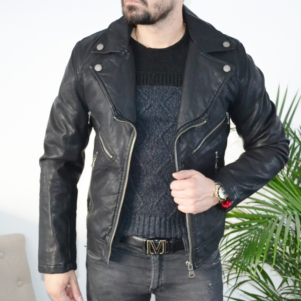 Perfecto noir chic et tendance slim