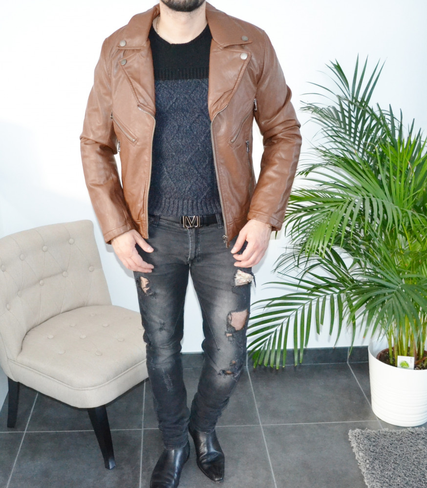 Perfecto marron chic et tendance slim