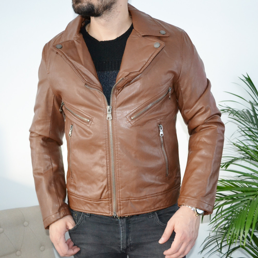 Perfecto marron chic et tendance slim