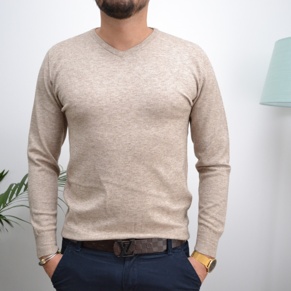 Pull beige col V basic