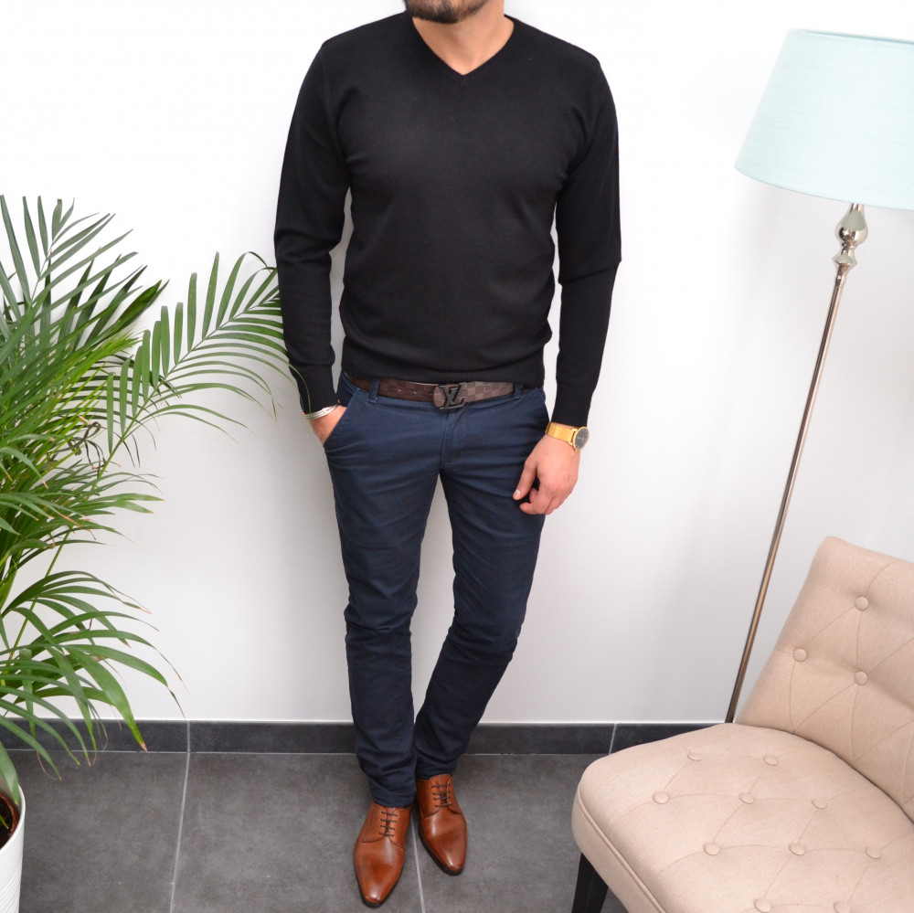 Pull homme noir col V slim